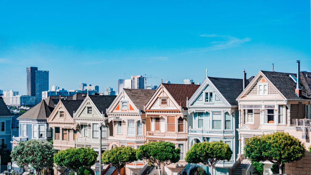 See the Painted Ladies in Alamo Square